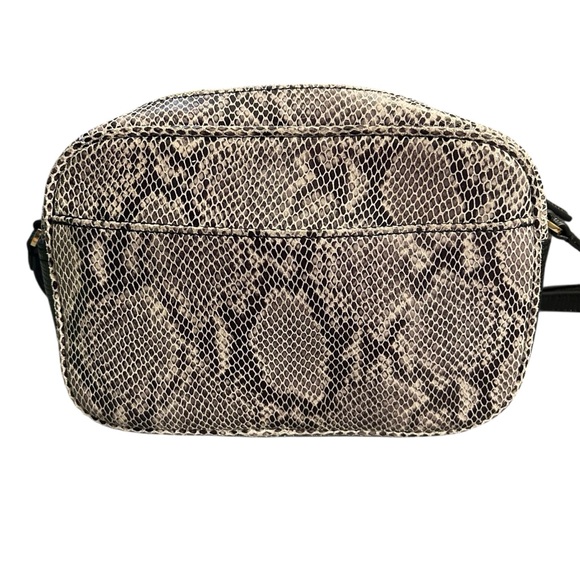G.I.L.I. Got It. Love It. snakeskin print leather crossbody purse. - Picture 2 of 7